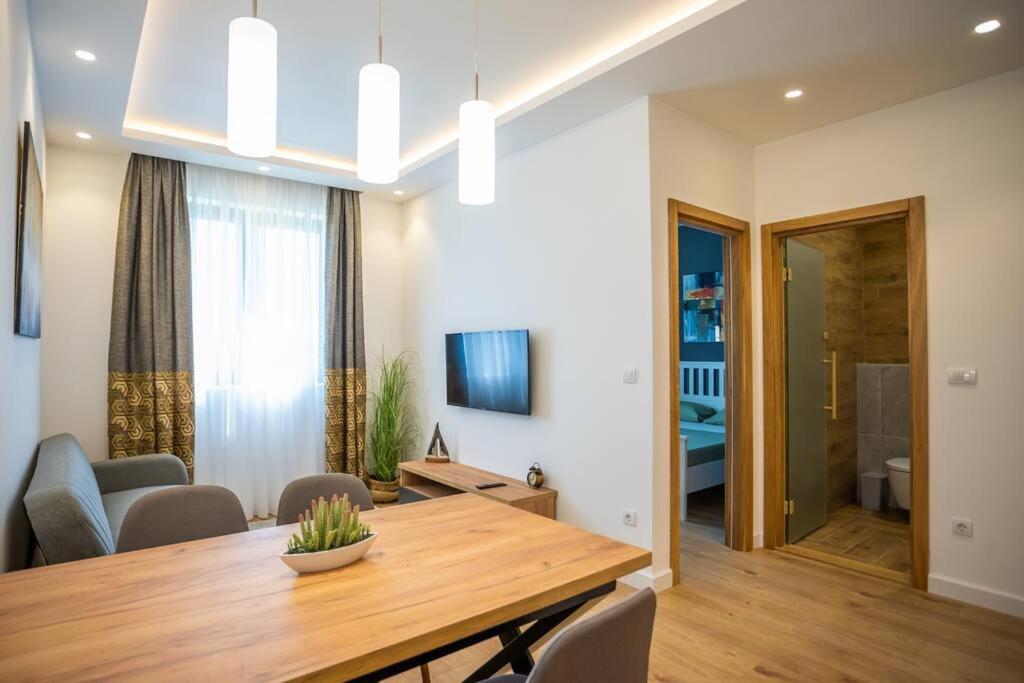 The Boy Next Door Apartment Belgrade Exterior photo