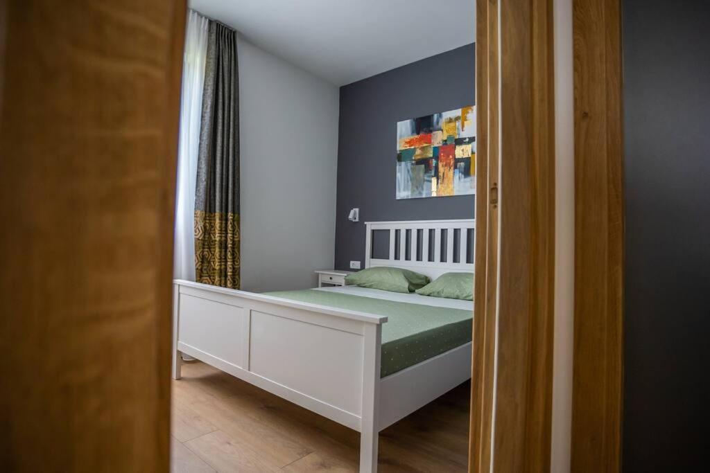 The Boy Next Door Apartment Belgrade Exterior photo